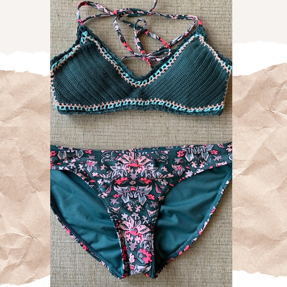 Bathing suit